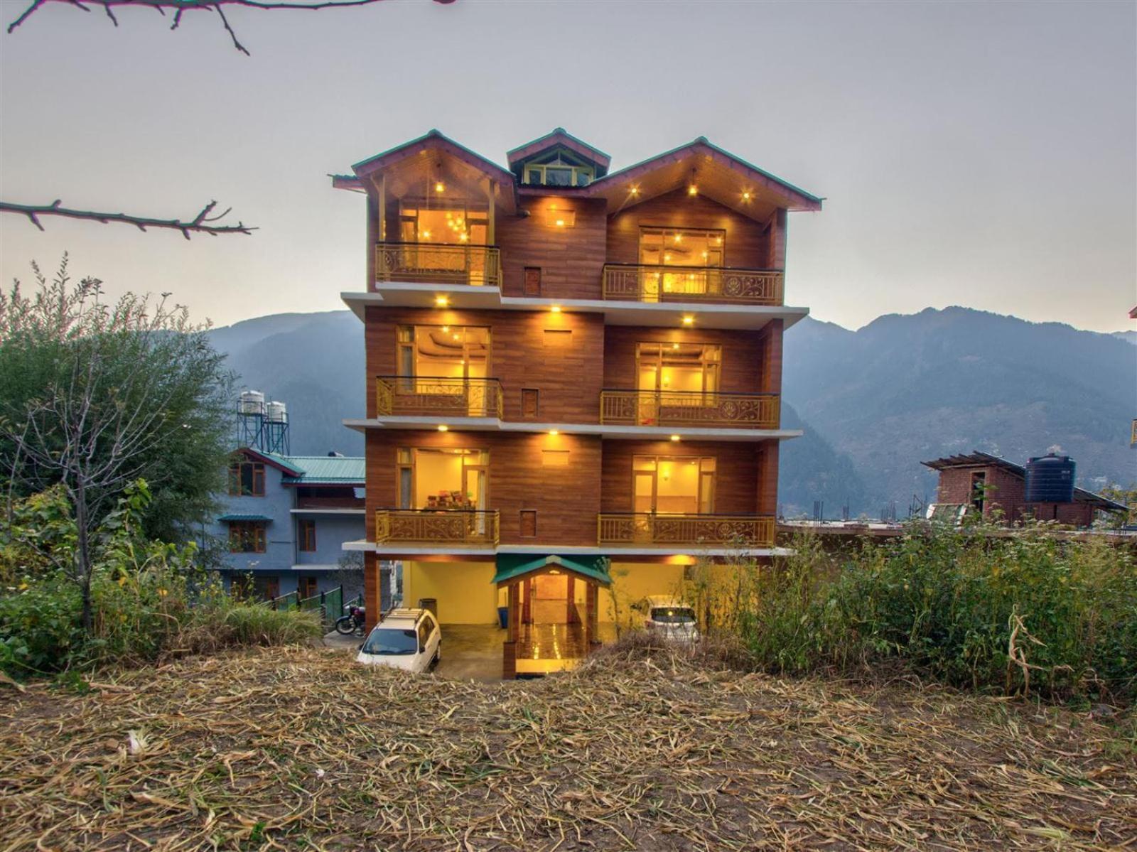 Golden Peak Manali Hotel Exterior photo