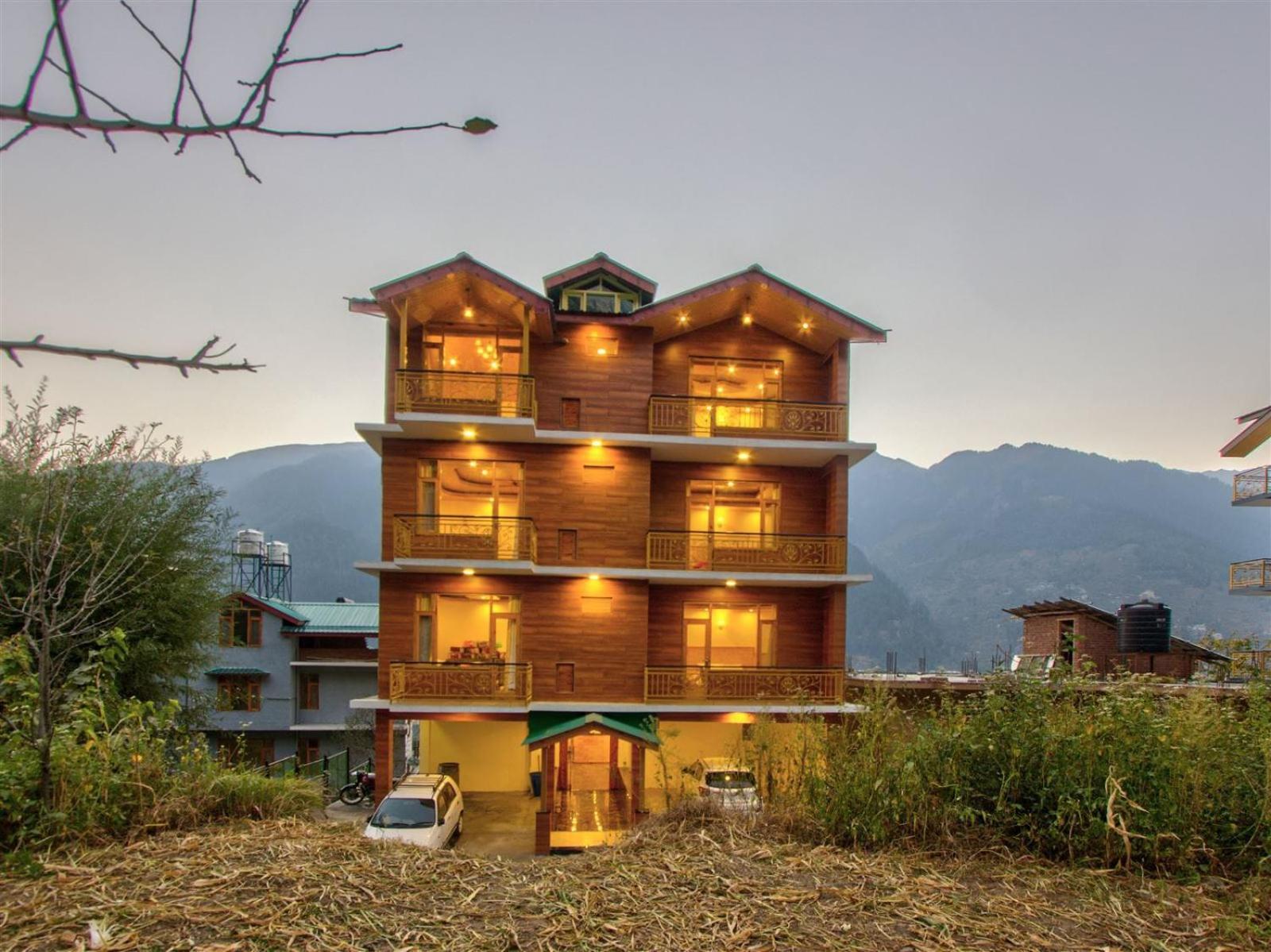 Golden Peak Manali Hotel Exterior photo